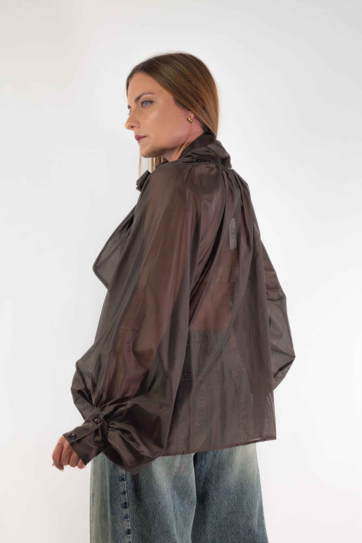 AI26 Vicolo Camicia TAC0429 Moro