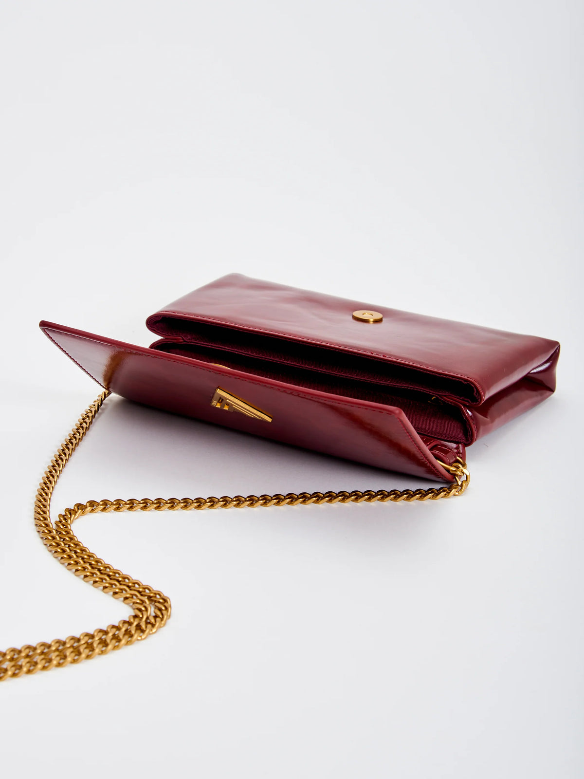AI26 Vicolo Borsa XAC0013 Vino
