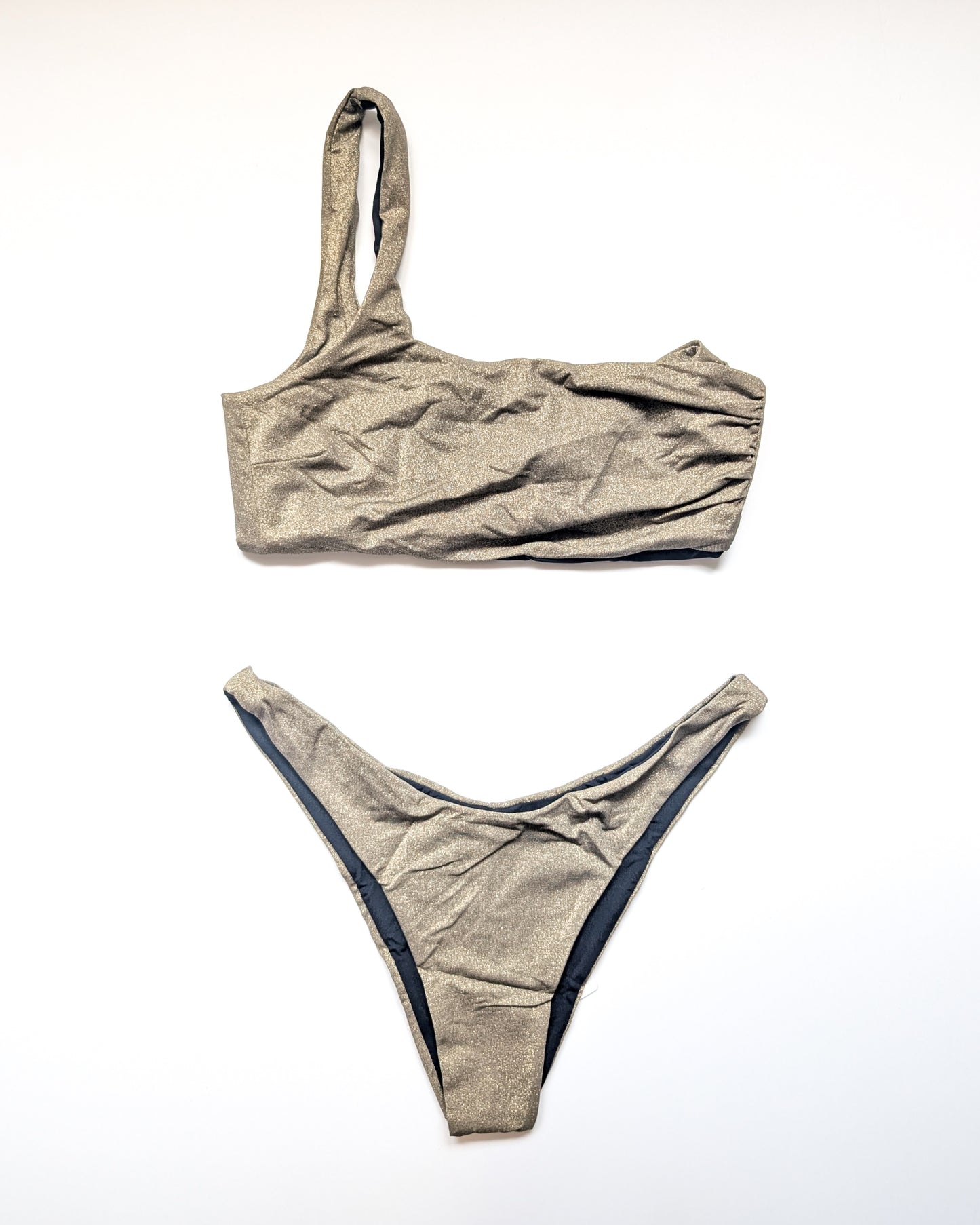 IAM bikini 1011