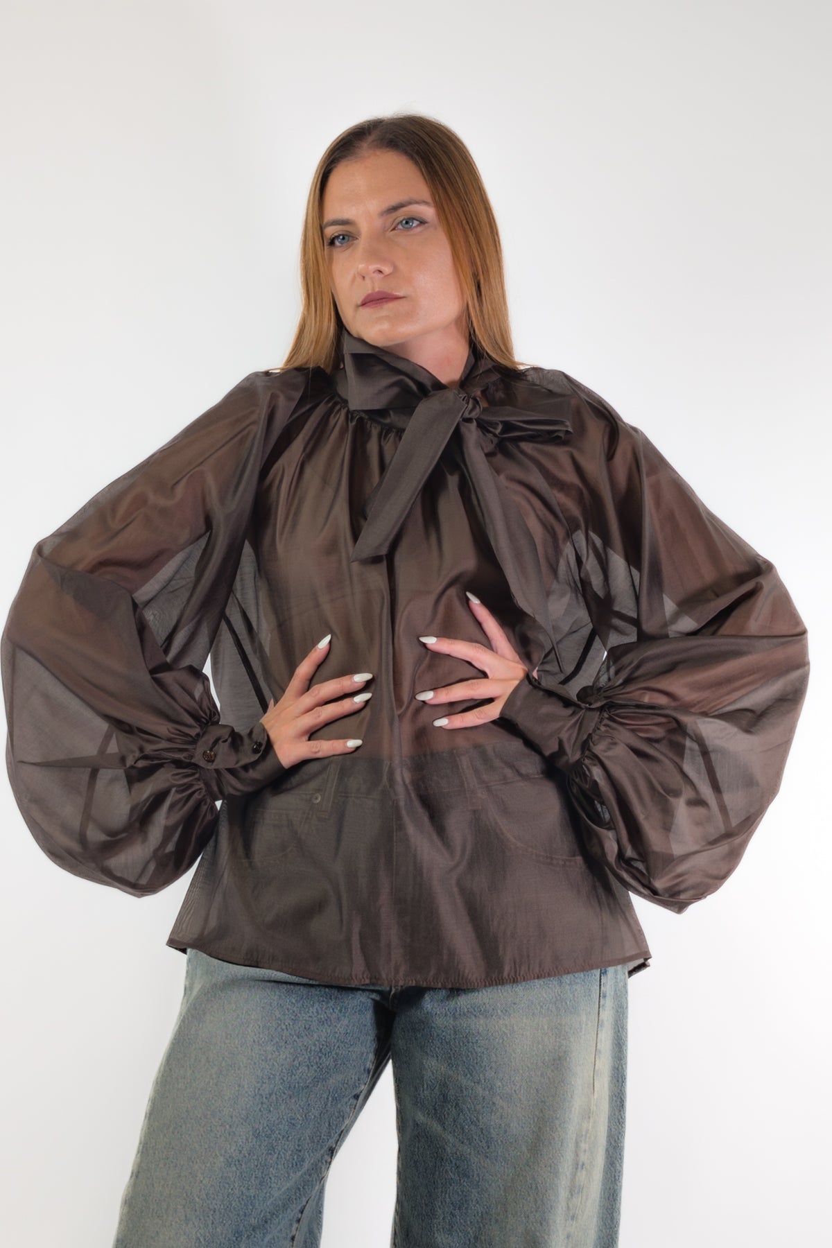 AI26 Vicolo Camicia TAC0429 Moro